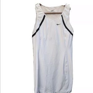 Nike white tennis dress Sz.LG /dry fit /sprts bra